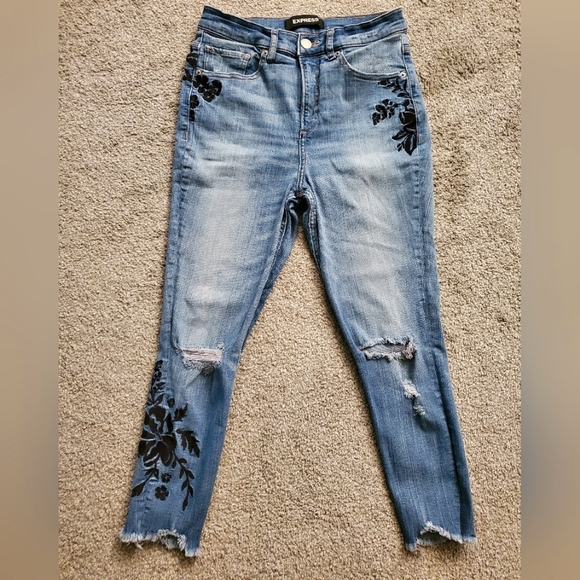 Express Denim - Express floral embroidered super high rise ankle legging sz 6p (6s)